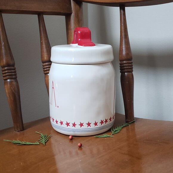 Rae Dunn USA Air Tight Container - Picture 4 of 11